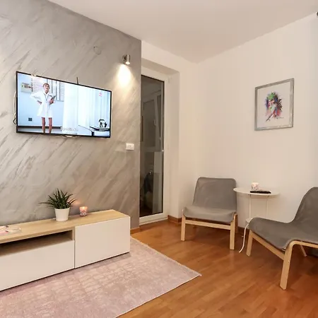 Portago - Stan Na Dan Belvil Novi Apartmán Bělehrad